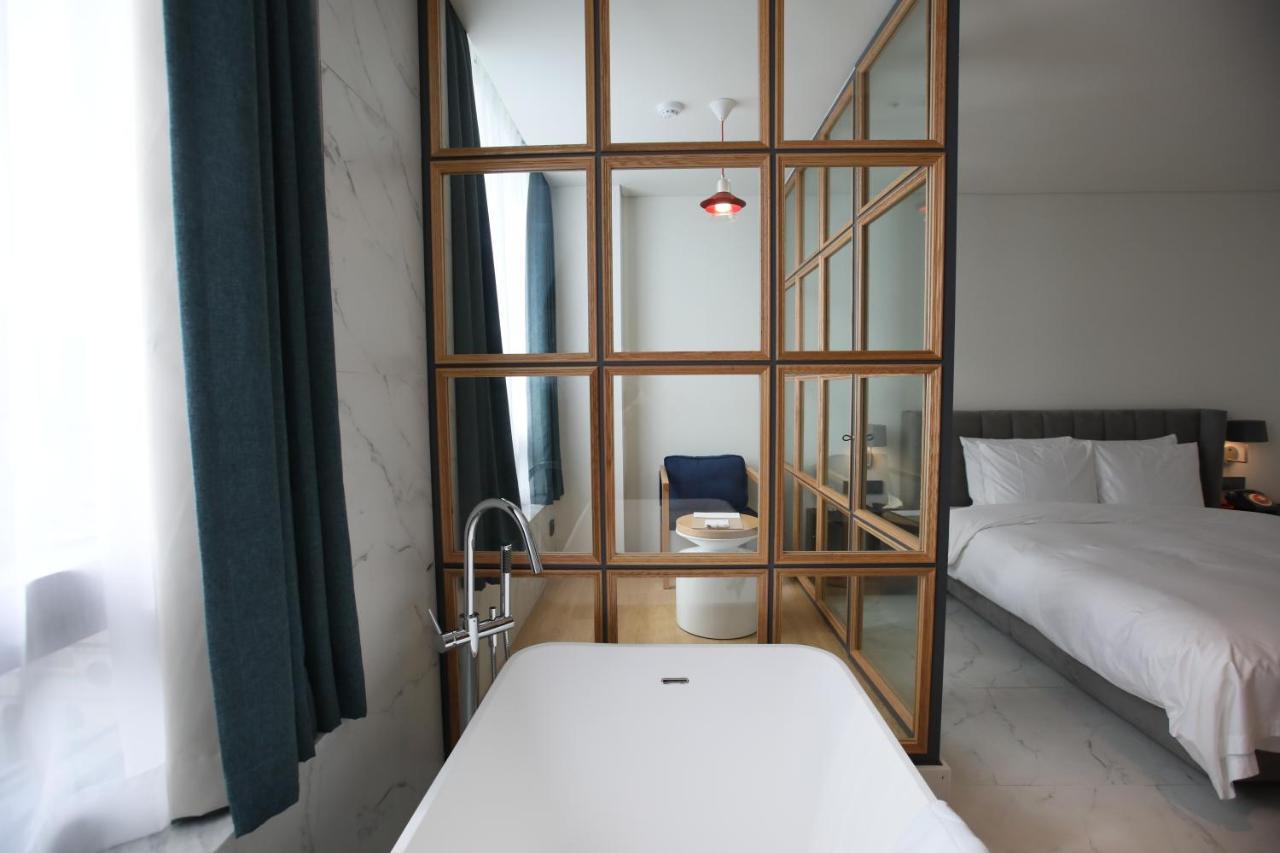 Patio 7 Hotel